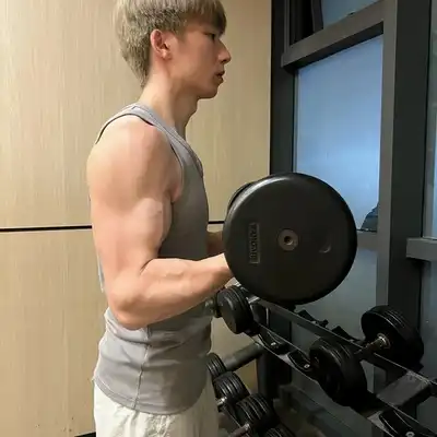 魏铭娜